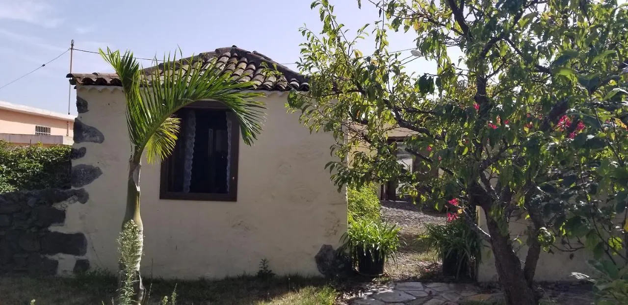 イコー・デ・ロス・ビノスLa Casita De La Vegaアパートメント イコー・デ・ロス・ビノス